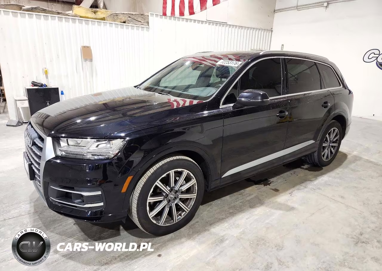 2018 Audi Q7 Prestige VIN:WA1VAAF74JD054175 - 1
