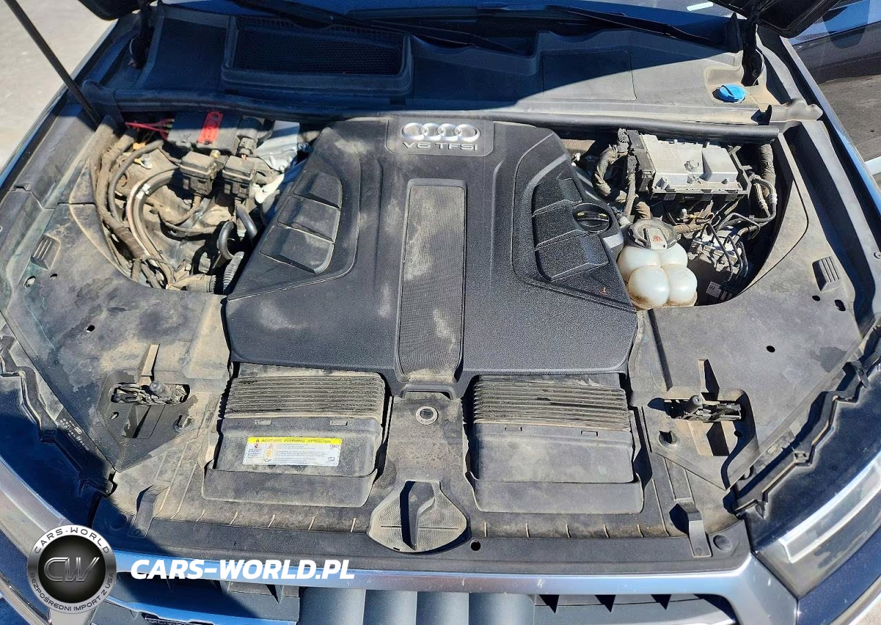2018 Audi Q7 Prestige VIN:WA1VAAF74JD054175 - 12