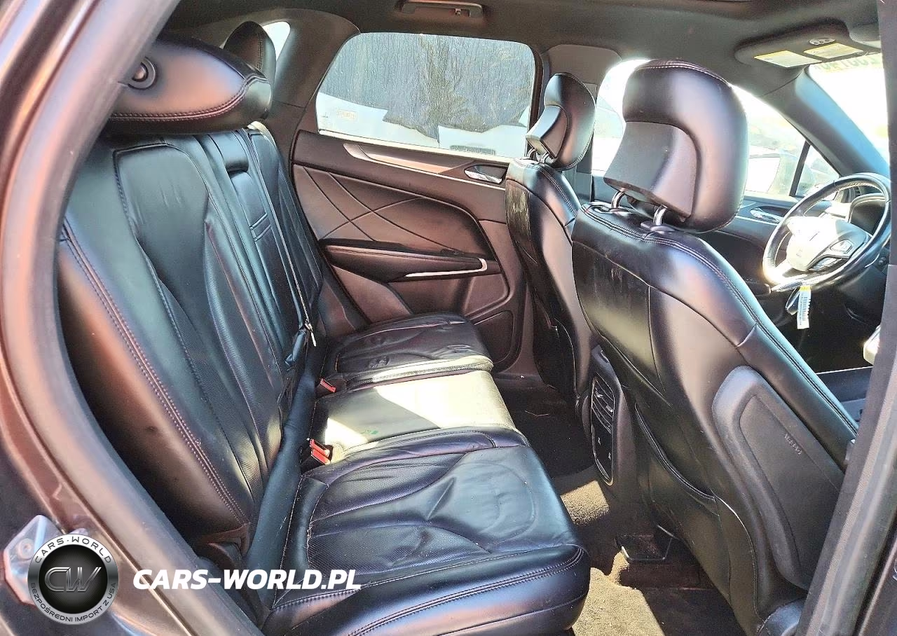 2019 Lincoln Mkc Select VIN:5LMCJ2D90KUL18784 - 10