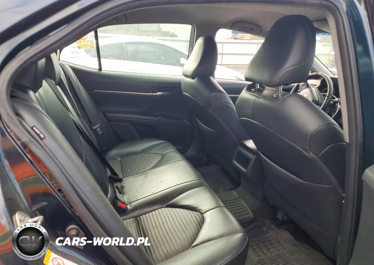 2019 Toyota Camry Se VIN:4T1B11HK6KU720640 - 10