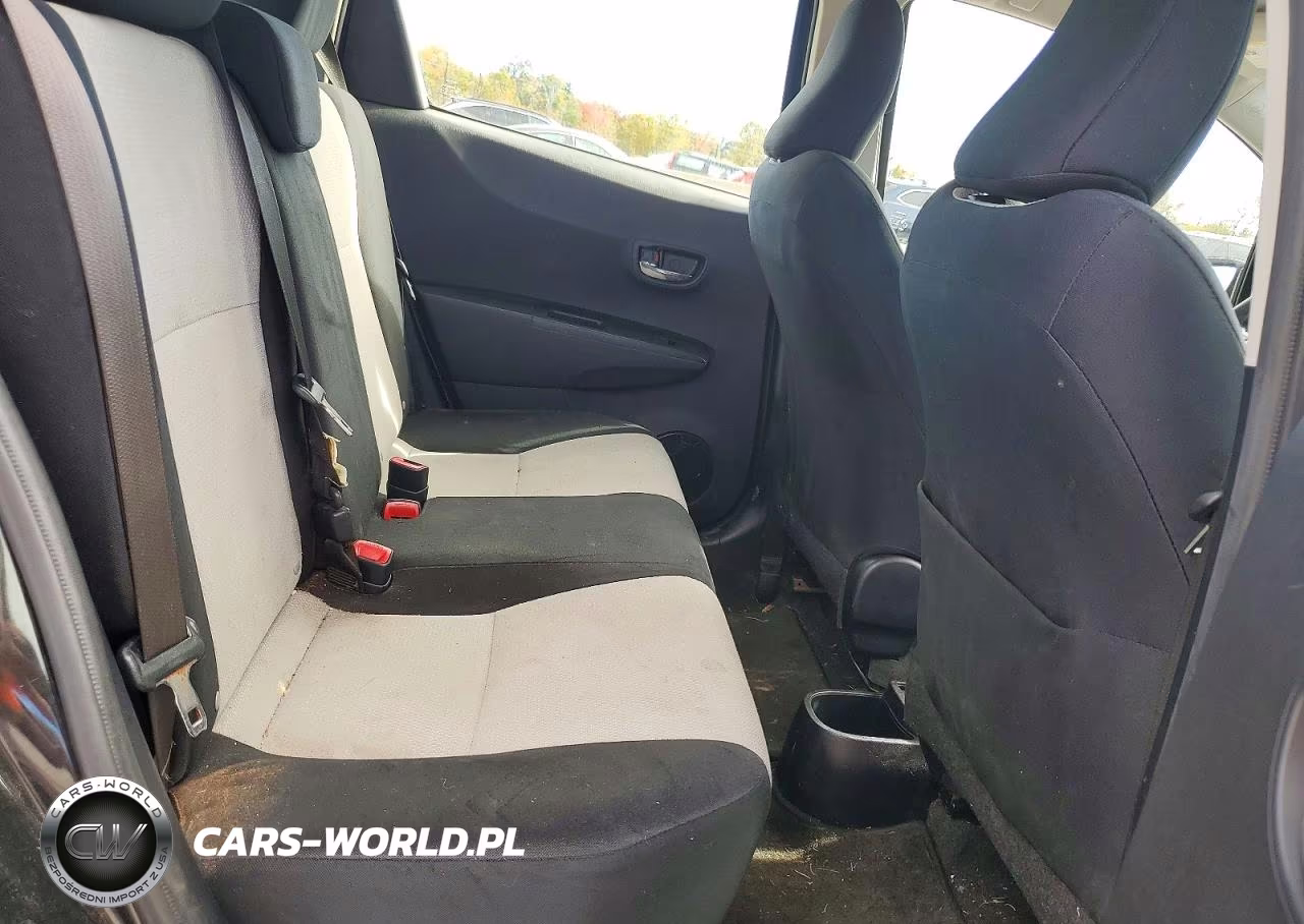 2012 Toyota Yaris 5-Door Le VIN:JTDKTUD37CD514260 - 10