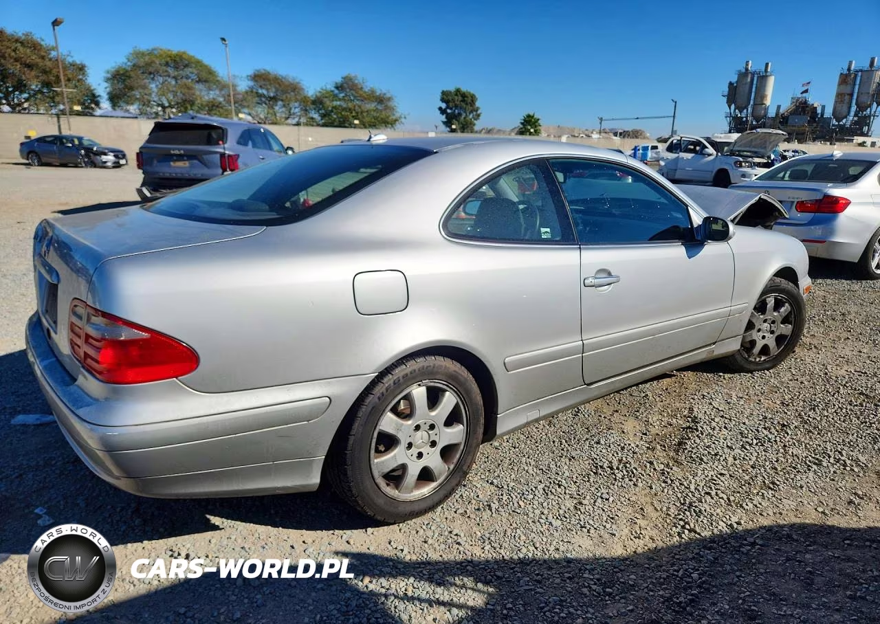 2001 Mercedes-Benz Clk 320 VIN:WDBLJ65G71F184904 - 3