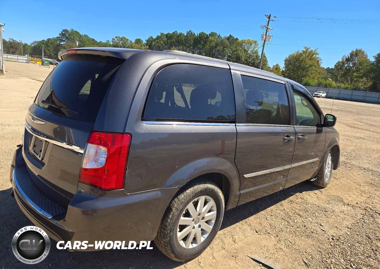 2016 Chrysler Town & Country Touring VIN:2C4RC1BG4GR206002 - 3