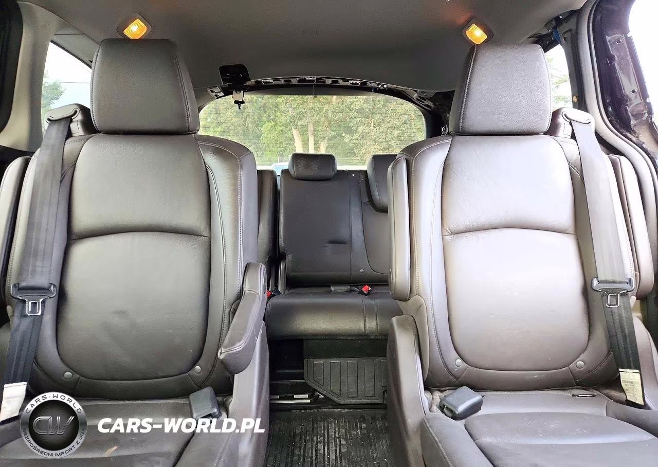 2018 Honda Odyssey Elite VIN:5FNRL6H9XJB038858 - 10