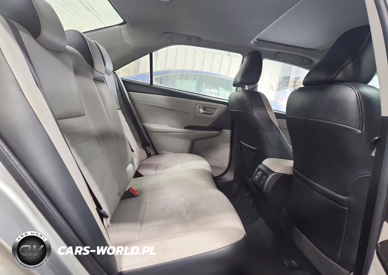 2016 Toyota Camry Xse VIN:4T1BF1FK4GU568529 - 10