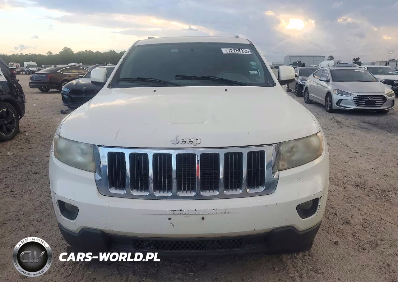 2011 Jeep Grand Cherokee Laredo VIN:1J4RR4GG9BC551062 - 5