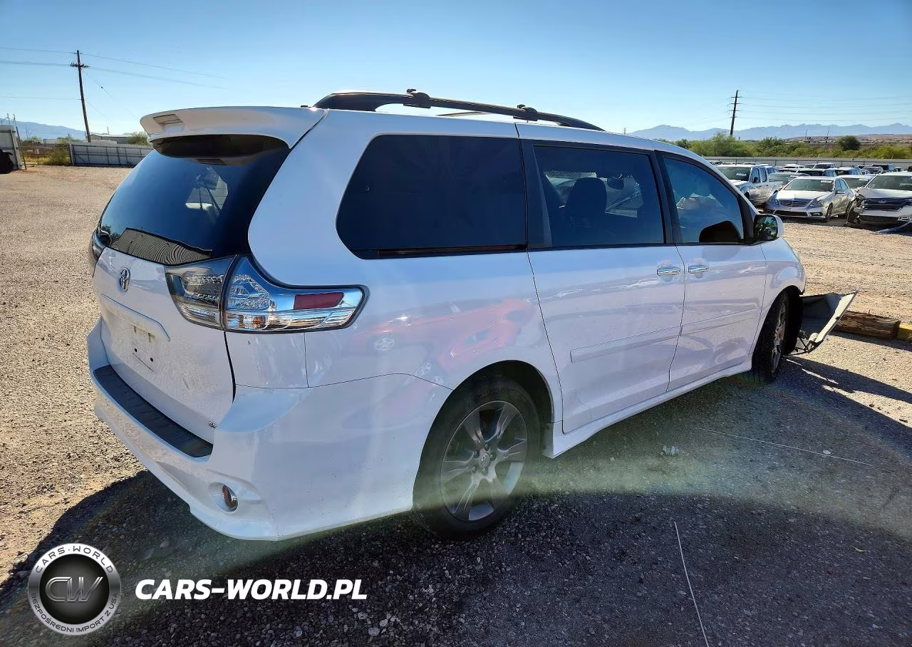 2016 Toyota Sienna Se VIN:5TDXK3DC5GS716432 - 3