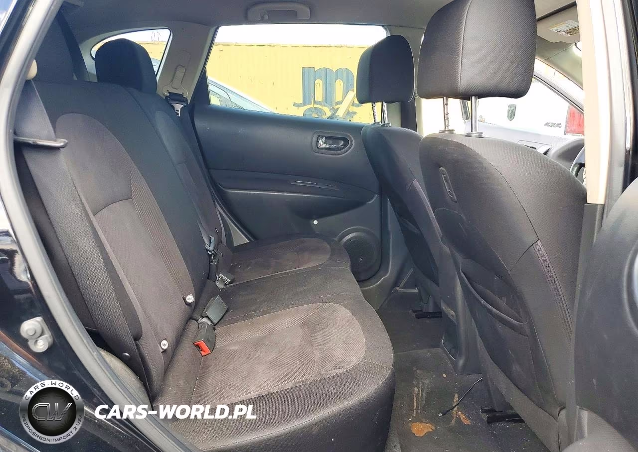 2015 Nissan Rogue Select S VIN:JN8AS5MTXFW152135 - 11