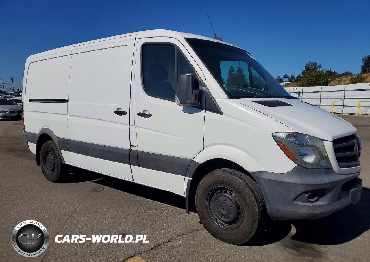 2016 Mercedes-Benz Sprinter 2500 Delivery Van VIN:WD3PE7DDXGP316362 - 4