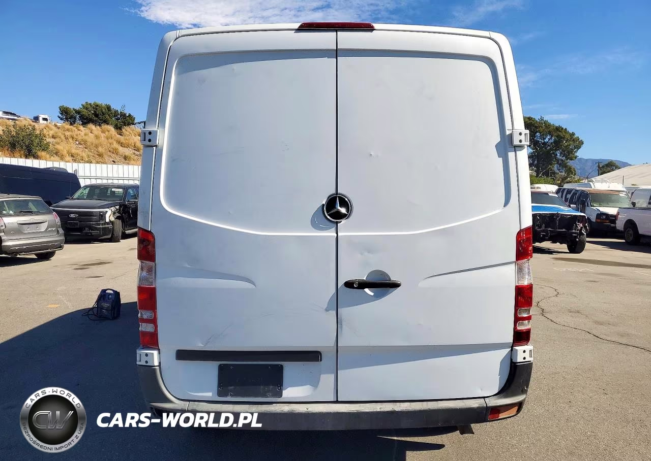 2016 Mercedes-Benz Sprinter 2500 Delivery Van VIN:WD3PE7DDXGP316362 - 6