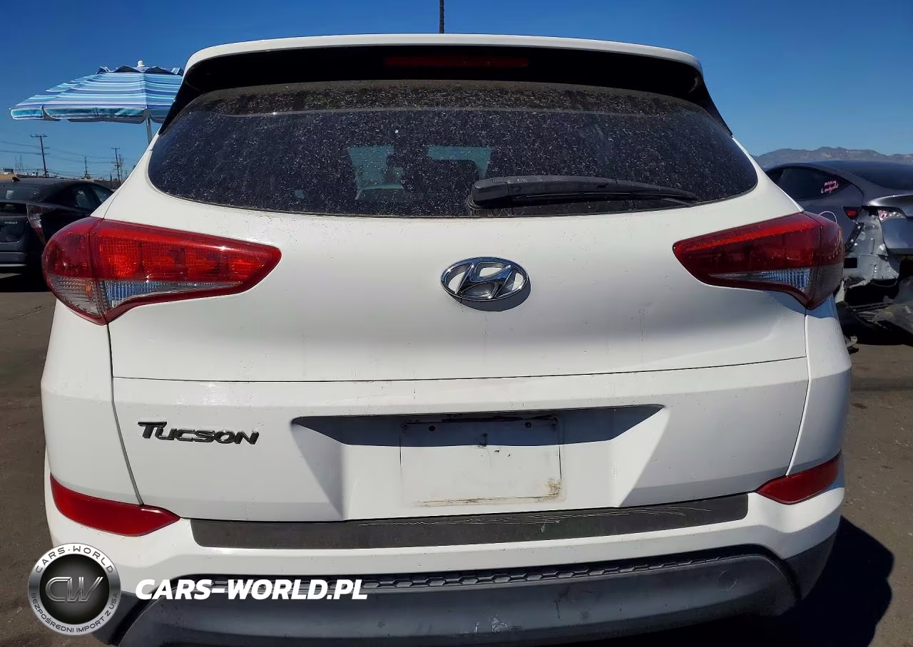 2016 Hyundai Tucson Se VIN:KM8J33A48GU180213 - 6