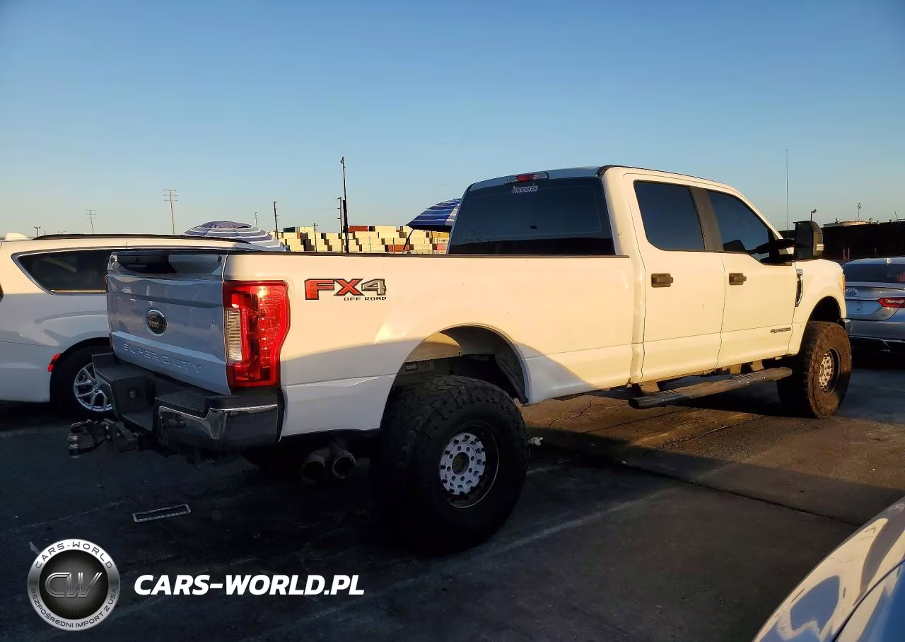 2017 Ford F250 Super Duty VIN:1FT7W2BT2HEE45970 - 3