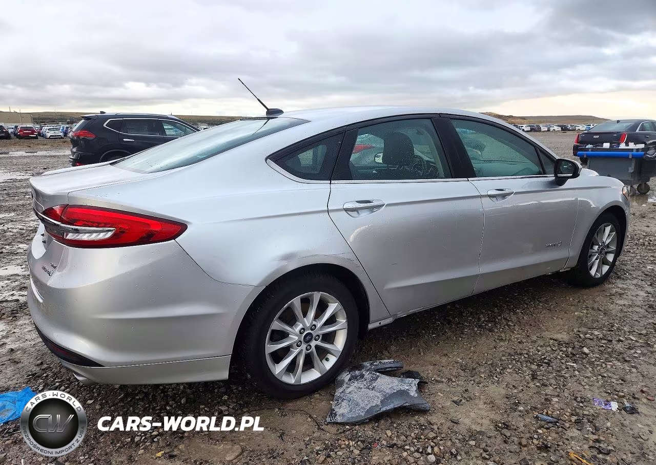 2017 Ford Fusion Se Hybrid VIN:3FA6P0LU9HR355402 - 3