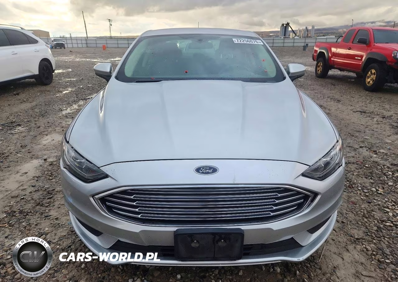 2017 Ford Fusion Se Hybrid VIN:3FA6P0LU9HR355402 - 5
