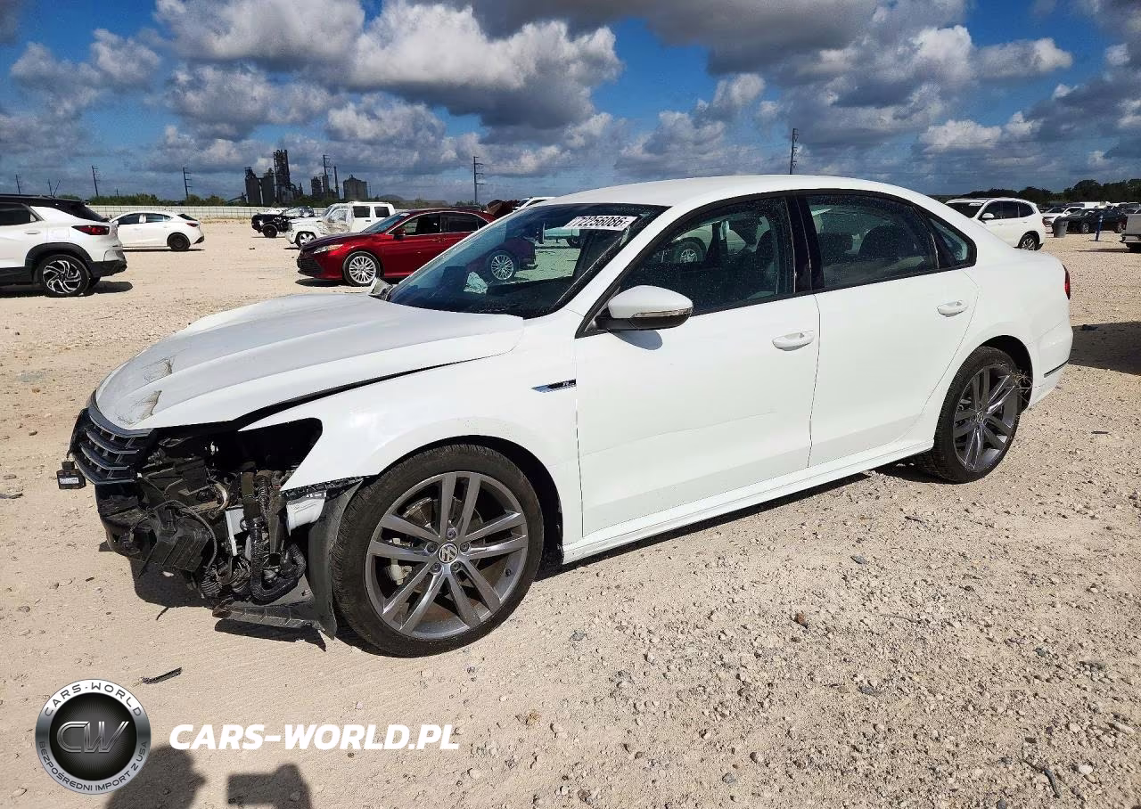 2018 Volkswagen Passat S VIN:1VWAA7A32JC002414 - 1