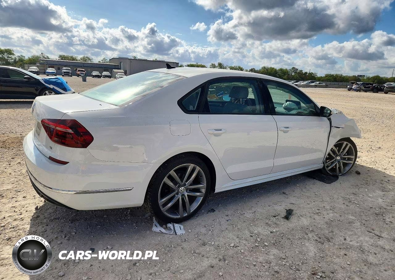 2018 Volkswagen Passat S VIN:1VWAA7A32JC002414 - 3