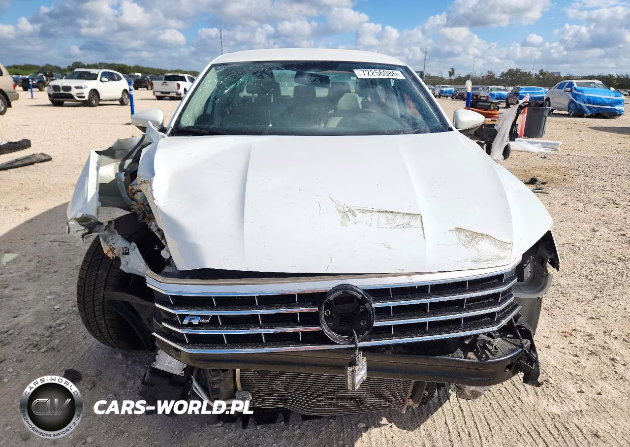 2018 Volkswagen Passat S VIN:1VWAA7A32JC002414 - 5