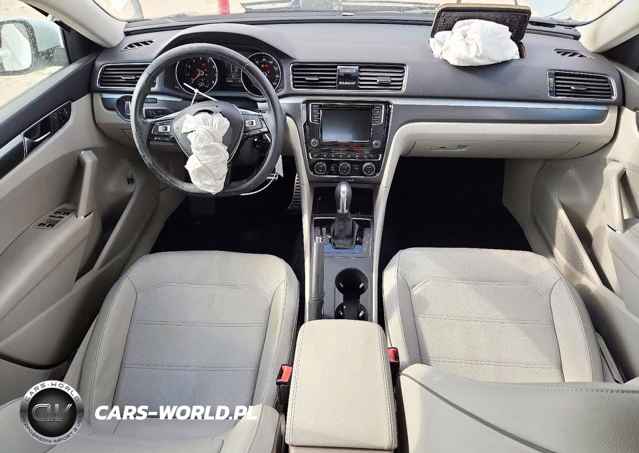 2018 Volkswagen Passat S VIN:1VWAA7A32JC002414 - 8