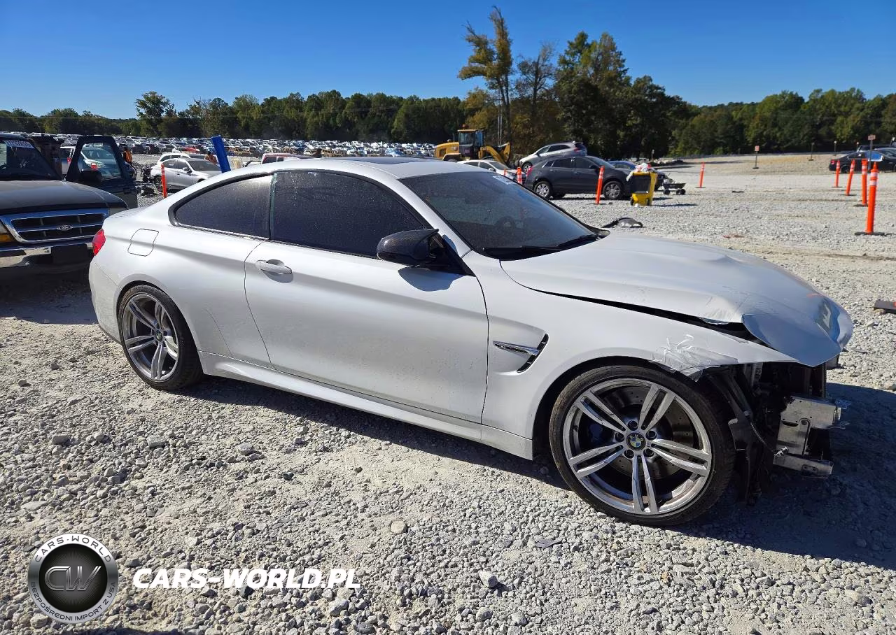 2015 BMW M4 VIN:WBS3R9C58FK331154 - 4