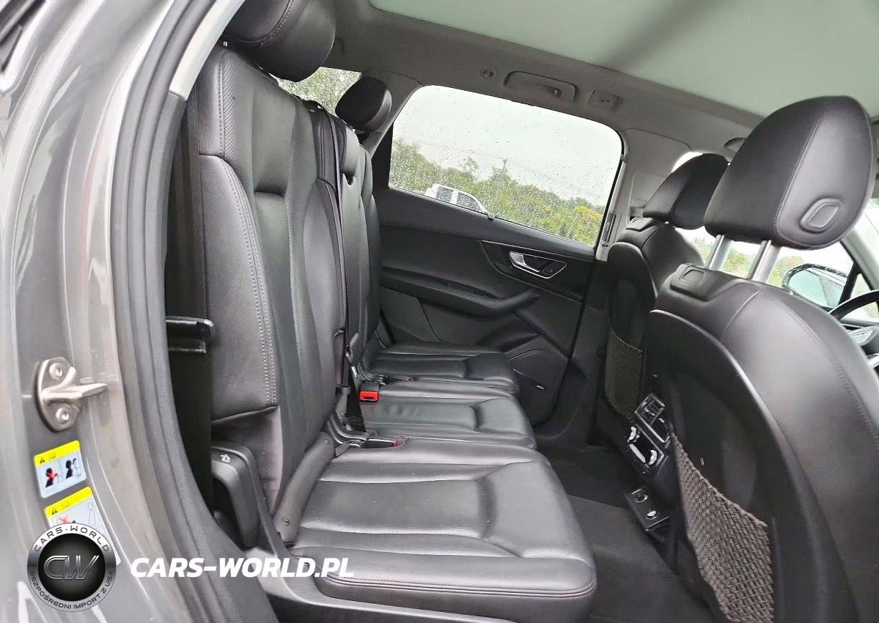 2017 Audi Q7 Premium Plus VIN:WA1LAAF76HD022488 - 11
