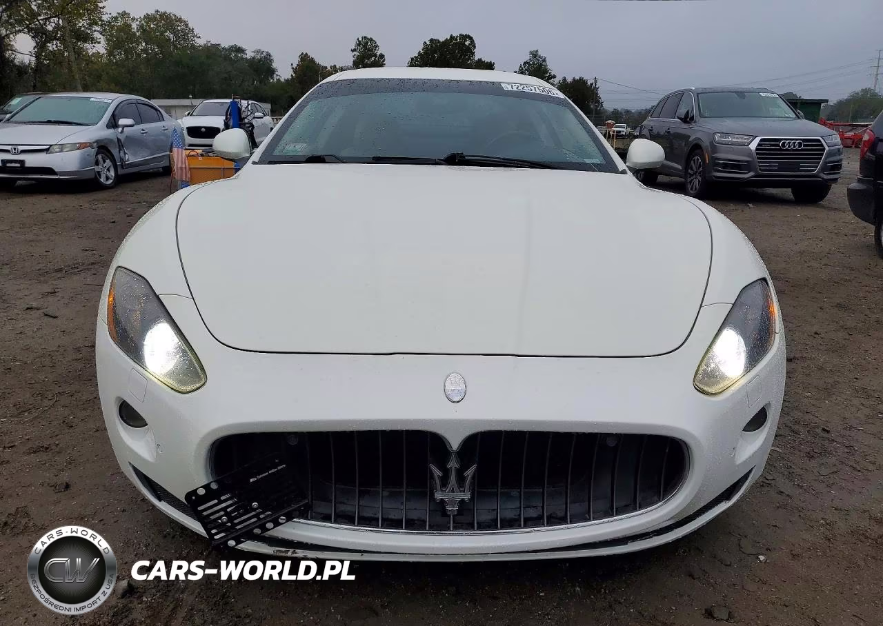 2010 Maserati Granturismo VIN:ZAM45GLA8A0051078 - 5