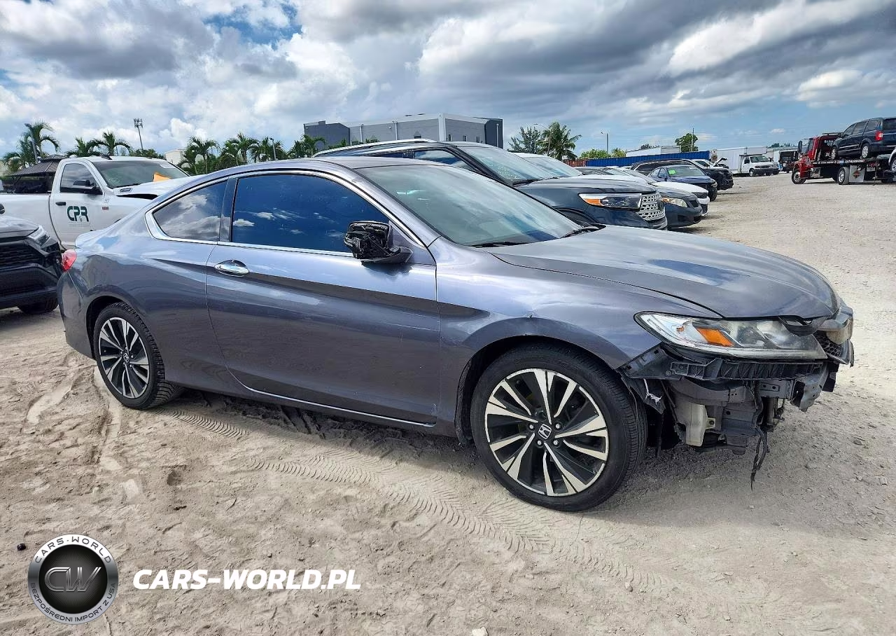 2017 Honda Accord Exl VIN:1HGCT2B8XHA007211 - 4