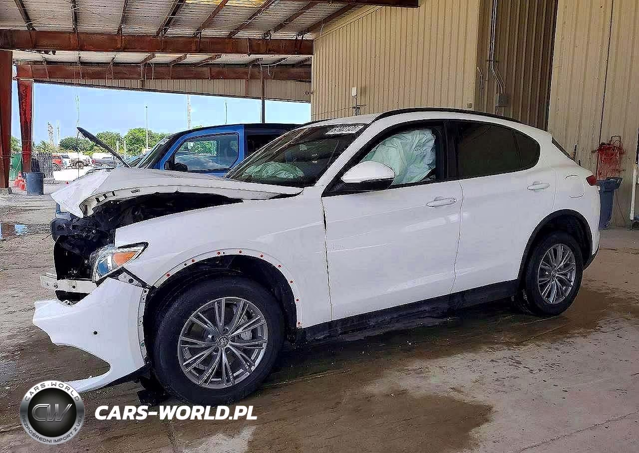 2022 Alfa Romeo Stelvio VIN:ZASPAJAN5N7D28208 - 1