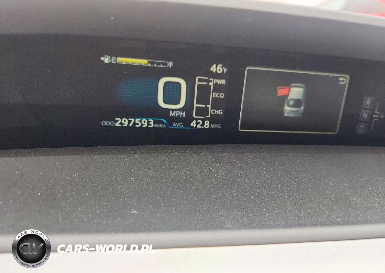 2017 Toyota Prius Two VIN:JTDKBRFU5H3567297 - 9