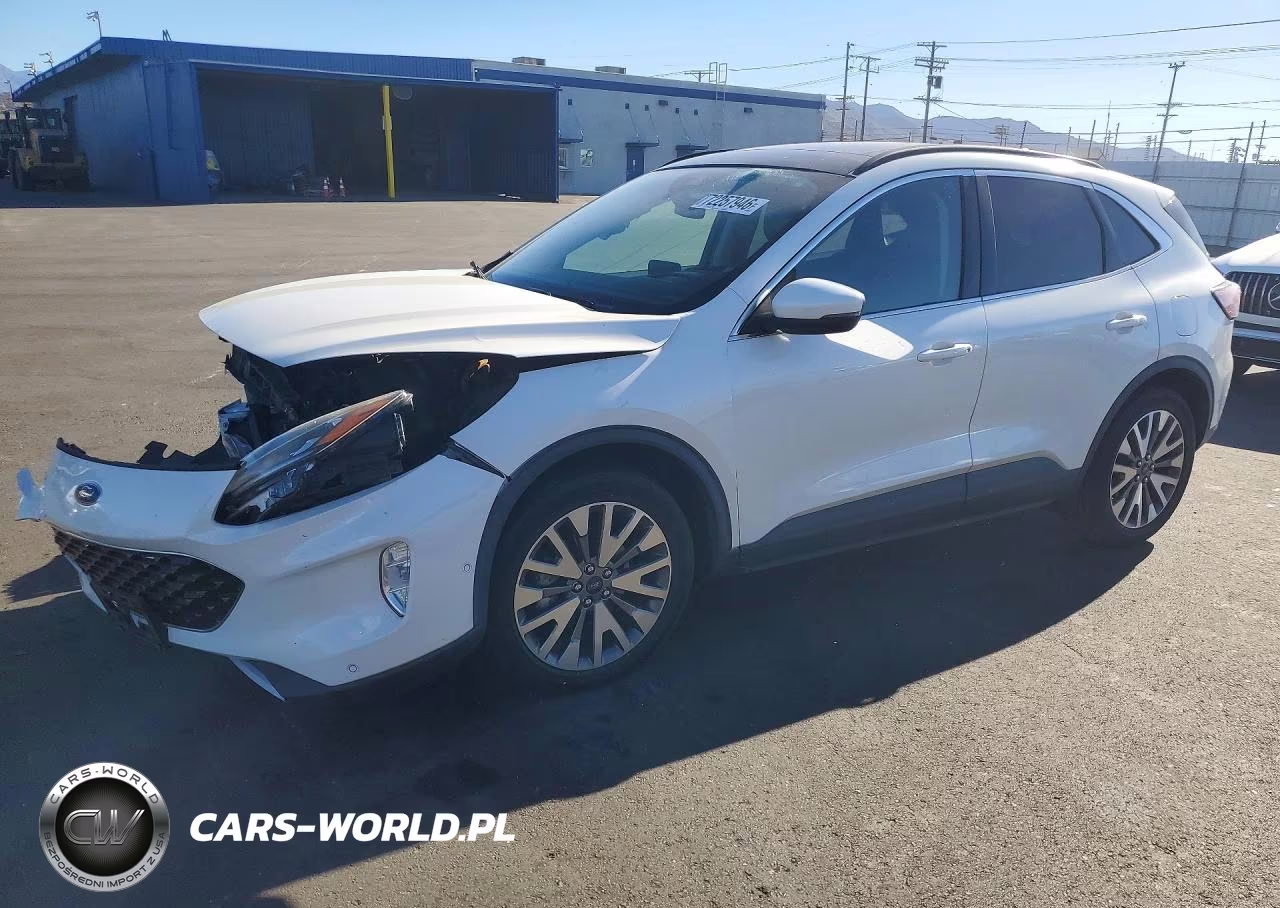 2020 Ford Escape Titanium