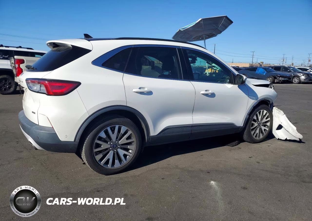 2020 Ford Escape Titanium VIN:1FMCU0DZ4LUB93658 - 3