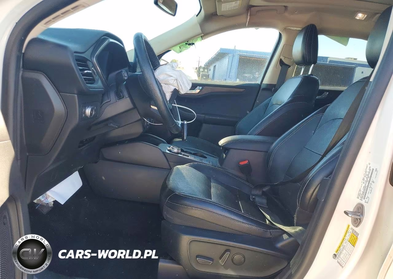 2020 Ford Escape Titanium VIN:1FMCU0DZ4LUB93658 - 7