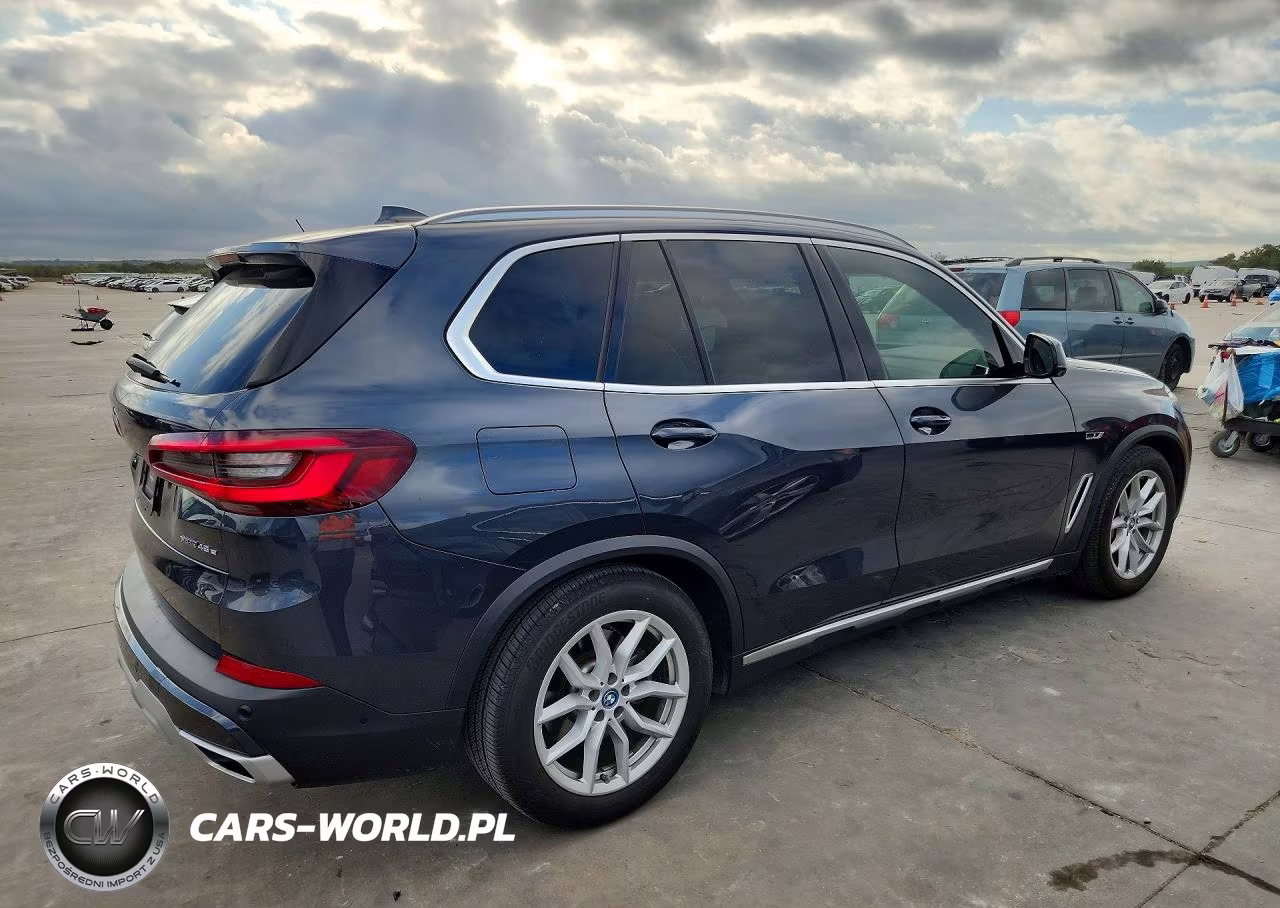 2022 BMW X5 xDrive45E VIN:5UXTA6C04N9K88762 - 3