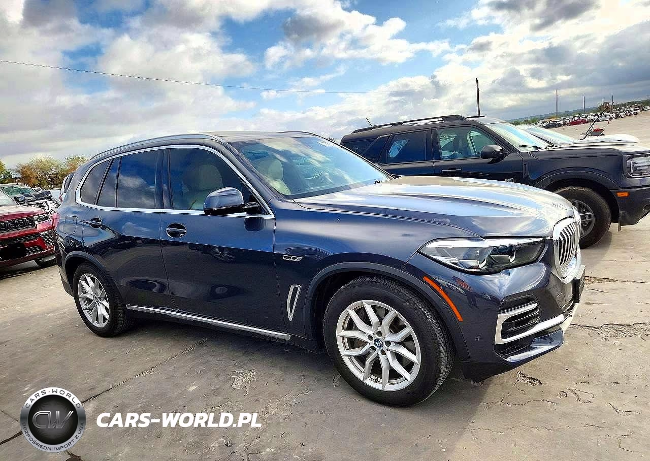 2022 BMW X5 xDrive45E VIN:5UXTA6C04N9K88762 - 4