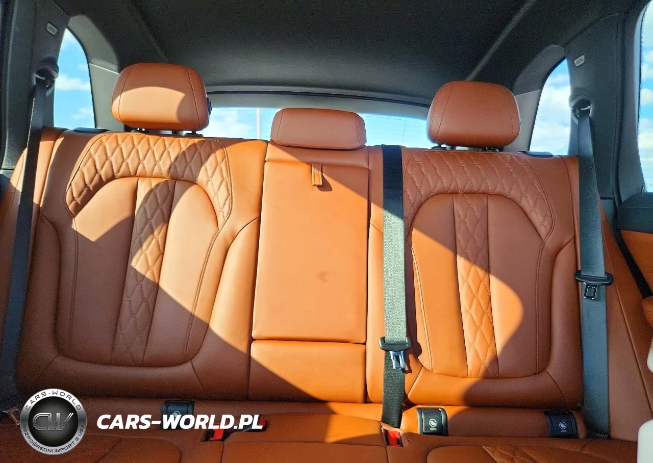 2022 BMW X5 xDrive45E VIN:5UXTA6C0XN9M84589 - 10