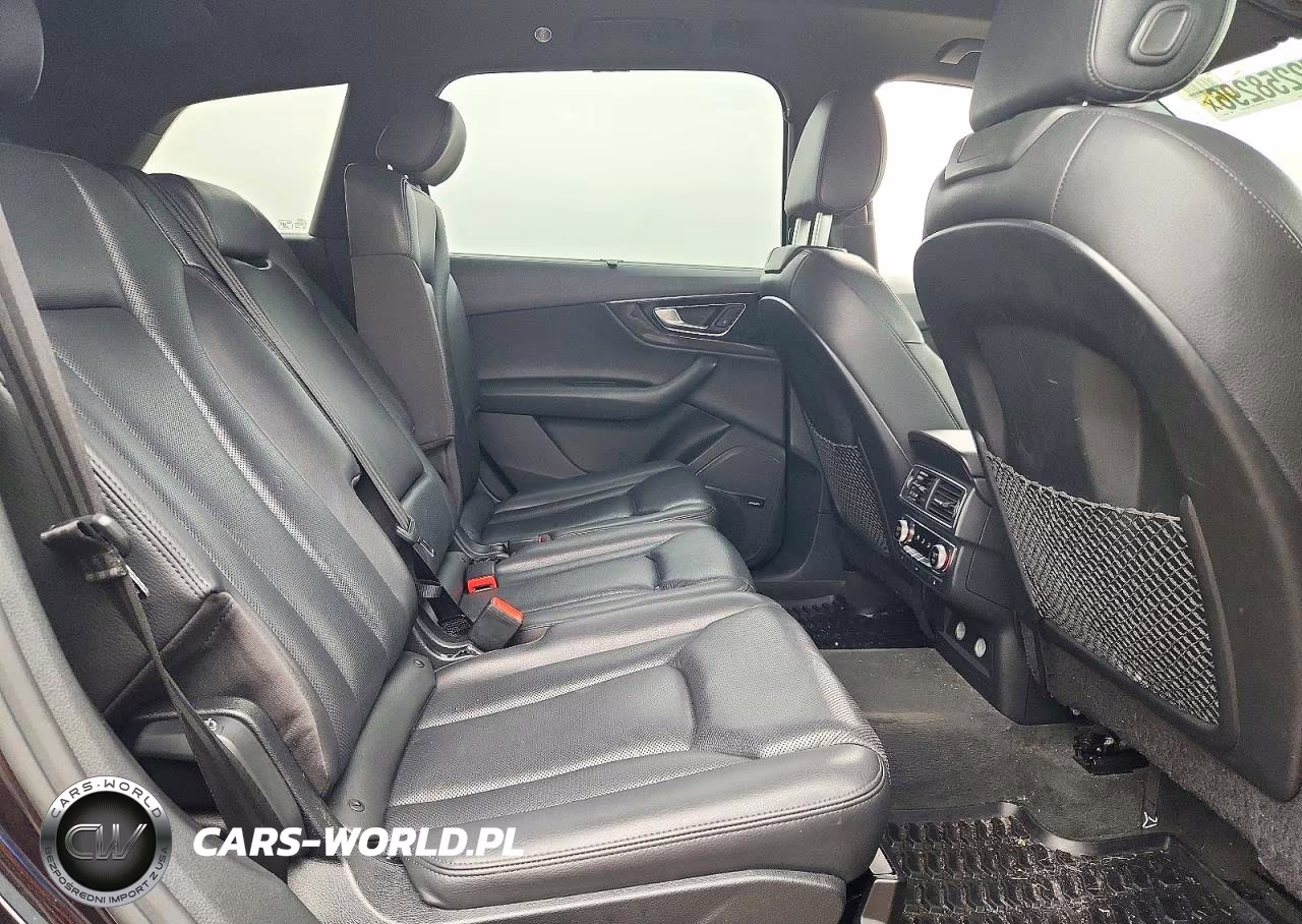 2018 Audi Q7 Prestige VIN:WA1VAAF76JD044876 - 10