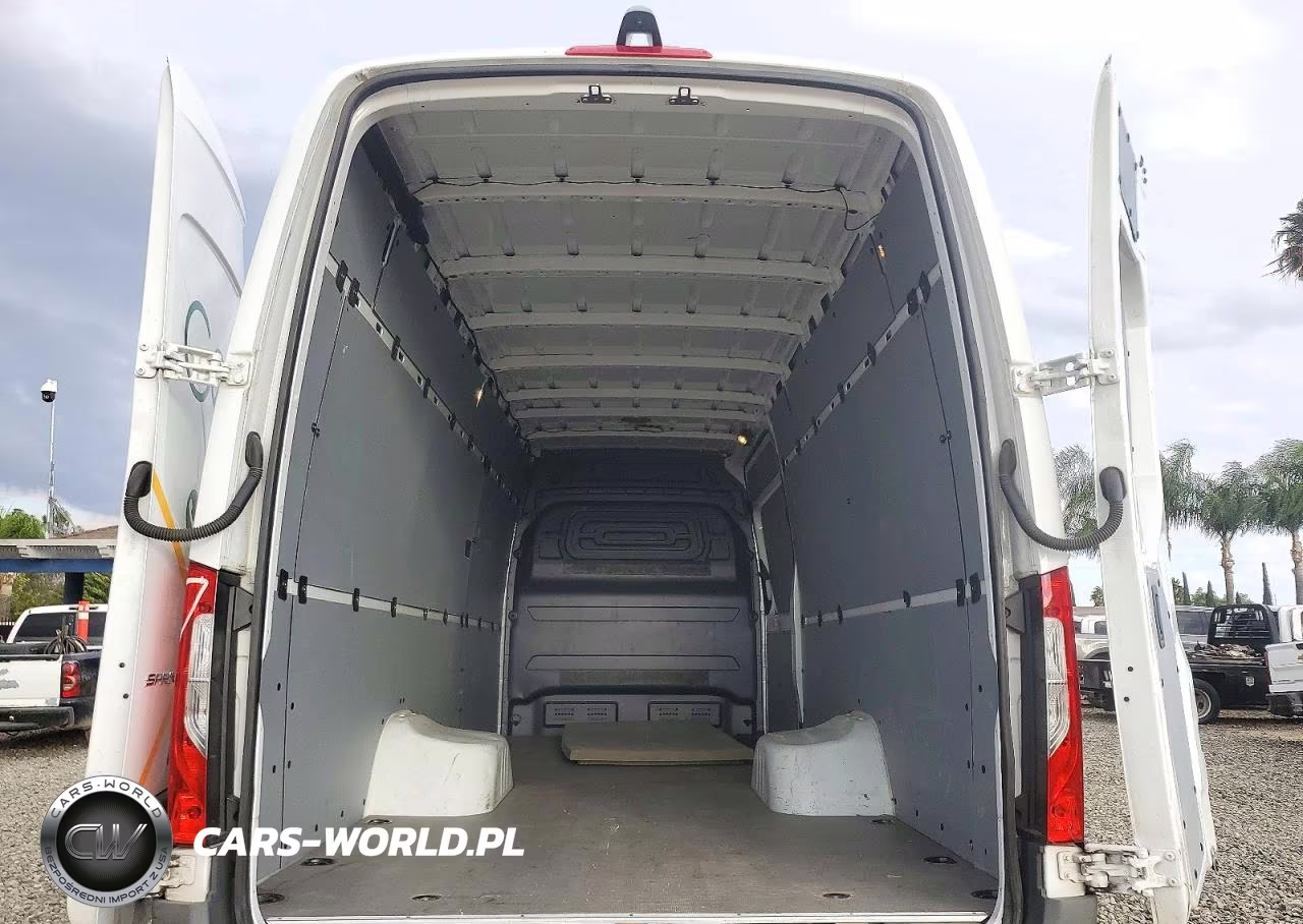 2024 Mercedes-Benz Sprinter 4500 Delivery Van VIN:W1Y9ND3Y4RT172508 - 10