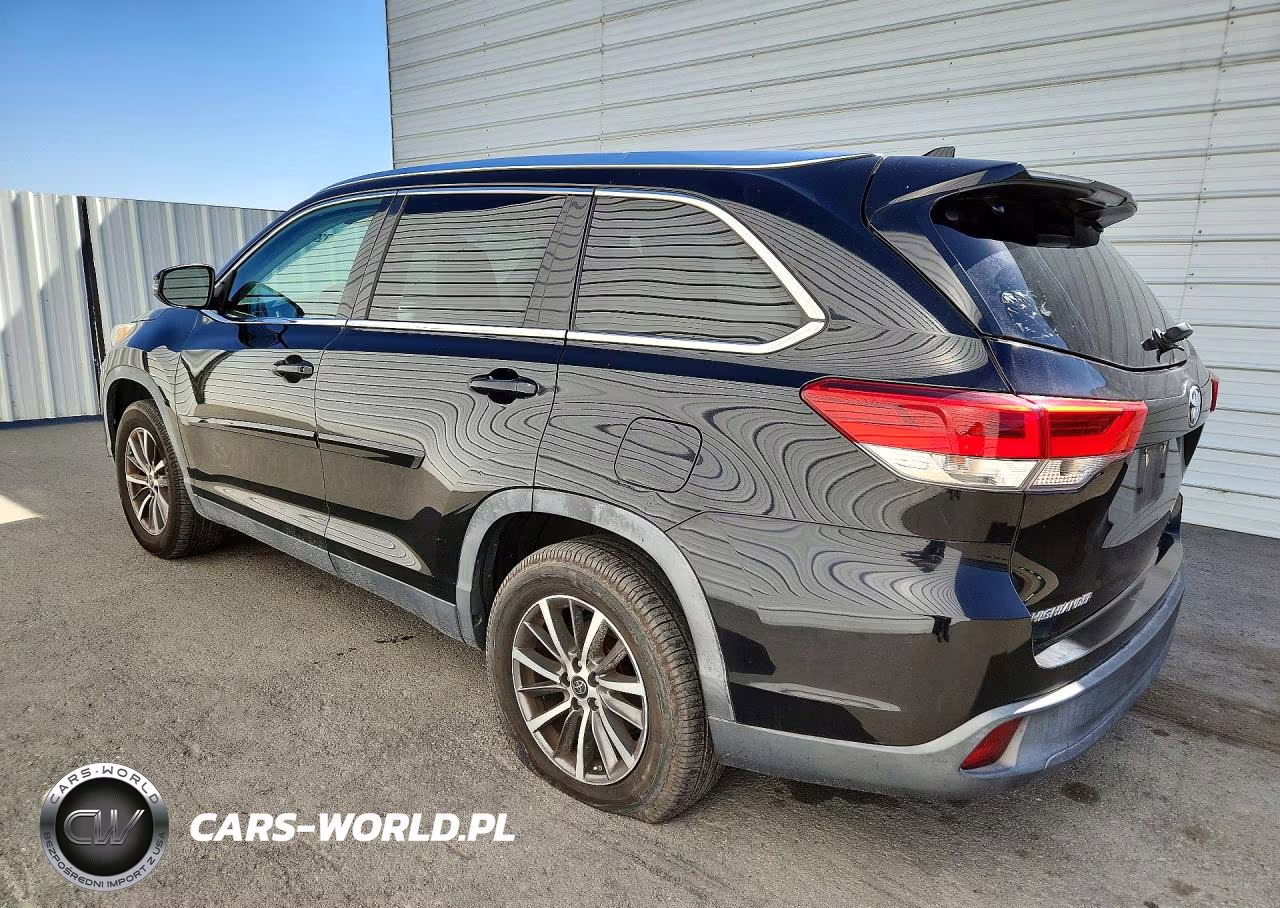 2019 Toyota Highlander Xle VIN:5TDKZRFH6KS345842 - 2