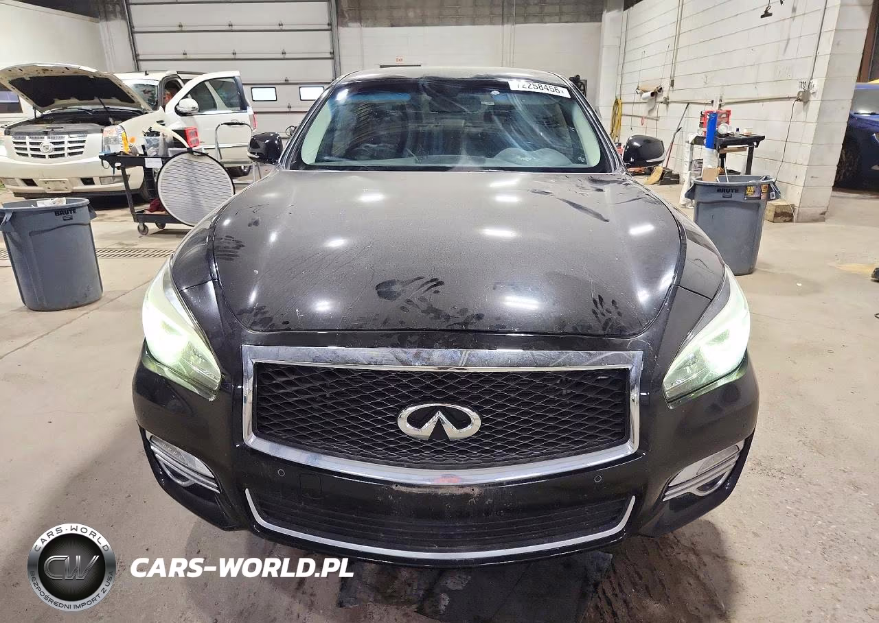 2015 Infiniti Q70 VIN:JN1BY1ARXFM561637 - 5