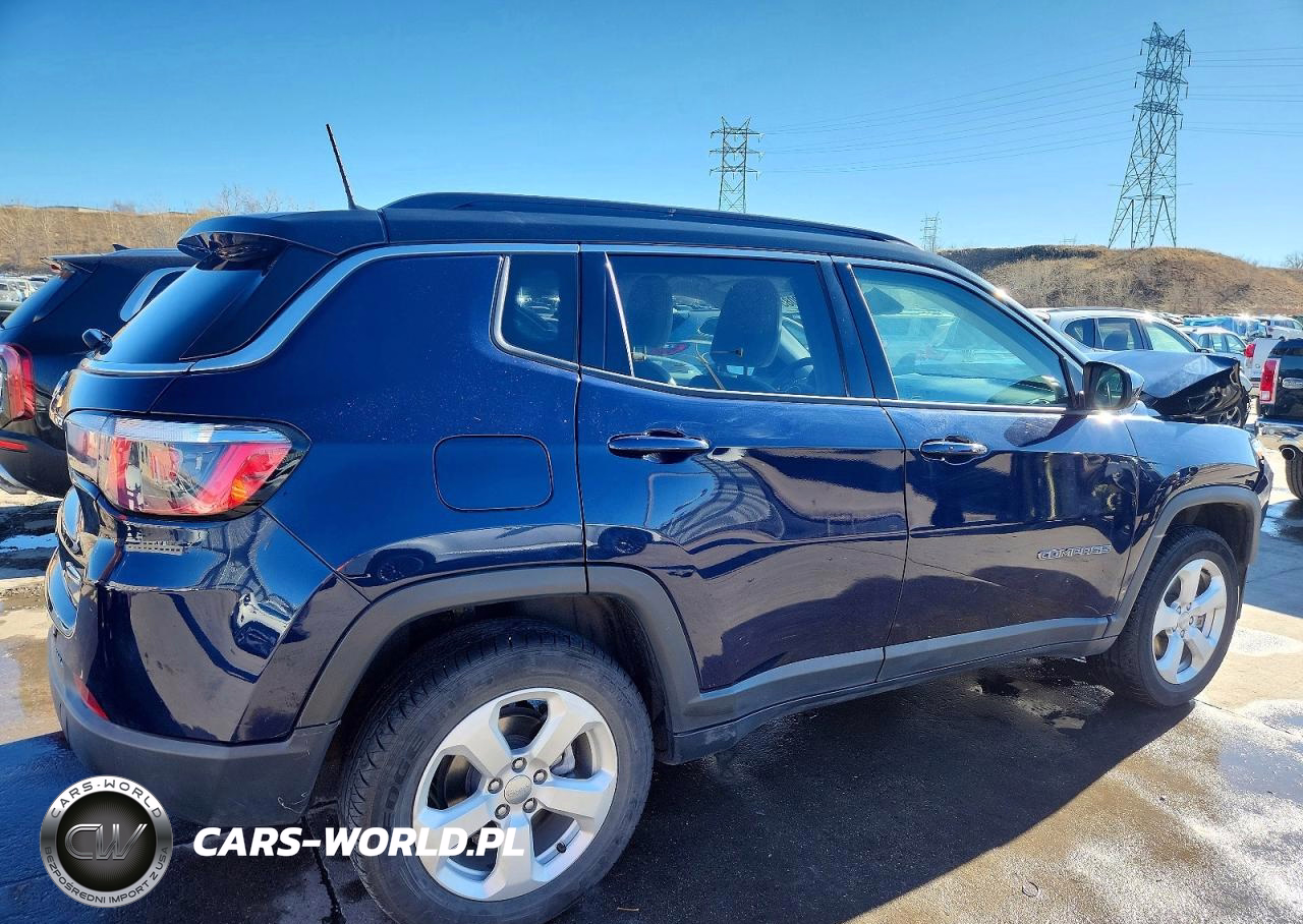 2019 Jeep Compass Latitude VIN:3C4NJDBB4KT628027 - 3