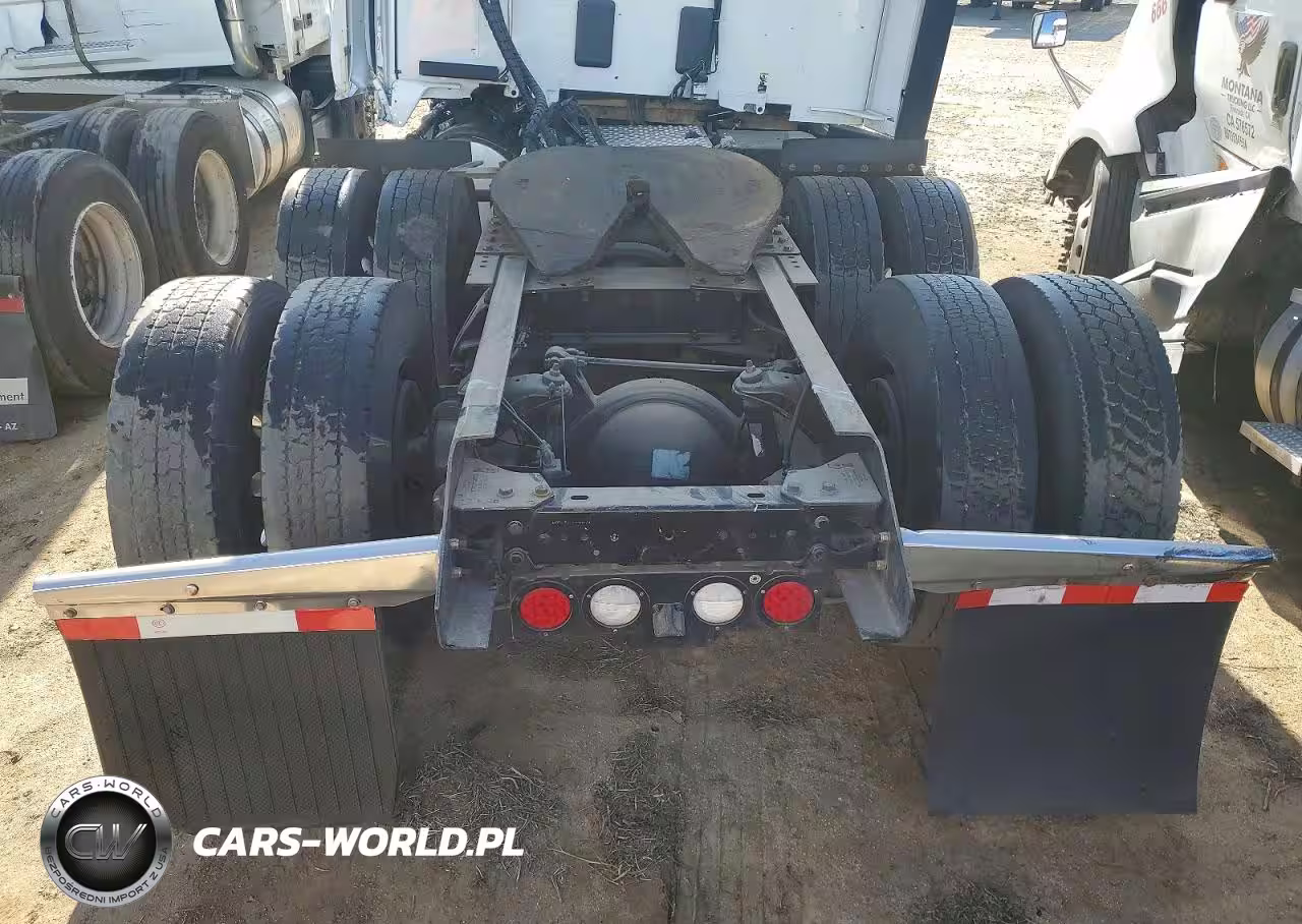 2019 Kenworth T680 Semi Truck VIN:1XKYD49X1KJ230016 - 9