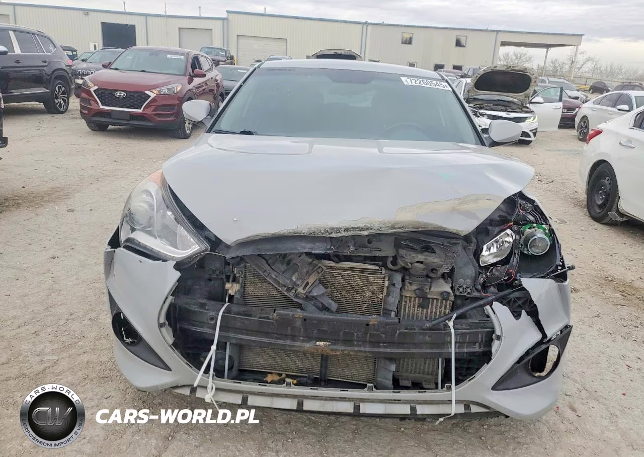 2015 Hyundai Veloster Turbo VIN:KMHTC6AE0FU218812 - 5