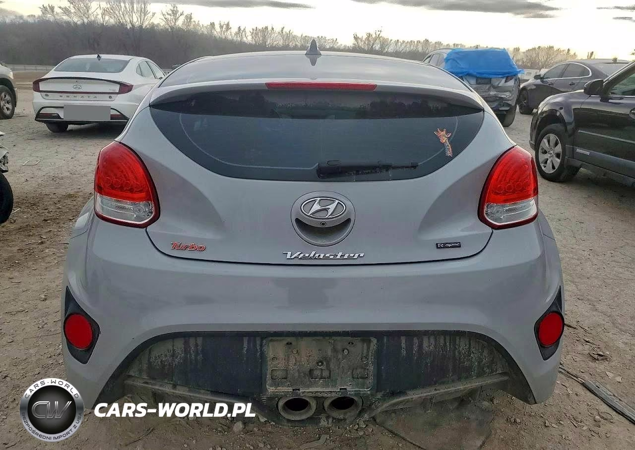 2015 Hyundai Veloster Turbo VIN:KMHTC6AE0FU218812 - 6