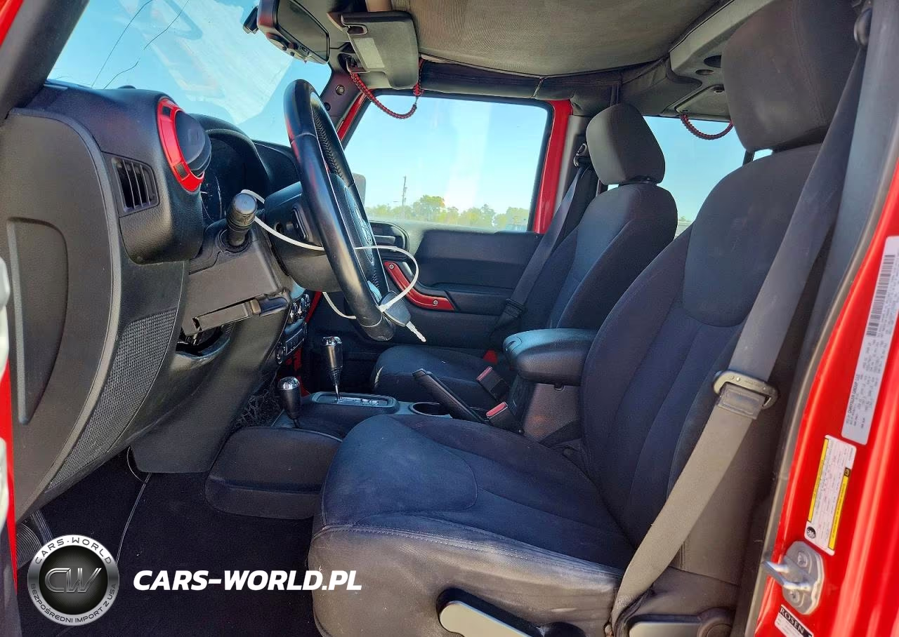 2015 Jeep Wrangler Unlimited Sport VIN:1C4BJWDG4FL523528 - 7