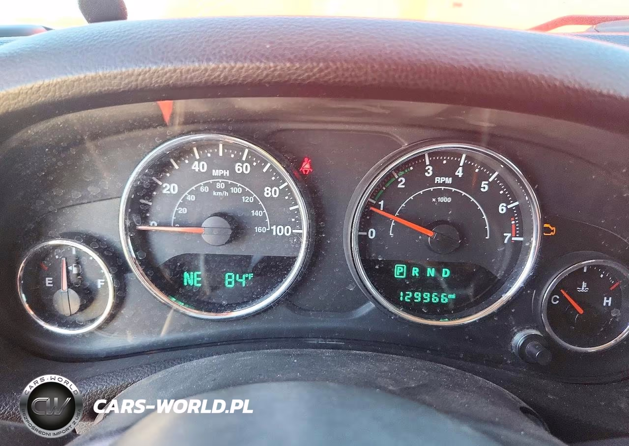 2015 Jeep Wrangler Unlimited Sport VIN:1C4BJWDG4FL523528 - 9