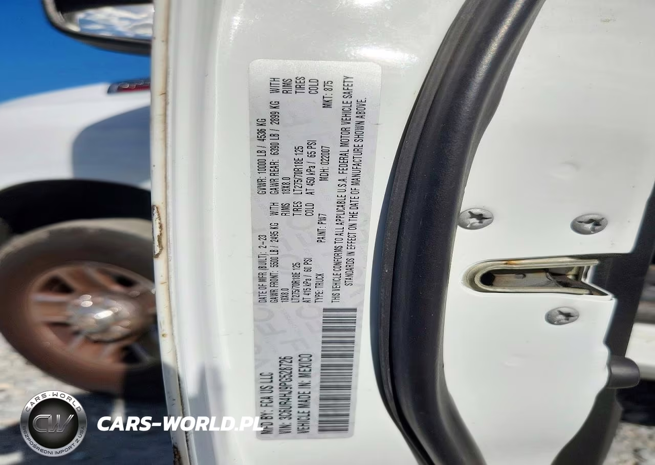 2023 Ram 2500 Tradesman VIN:3C6UR4HJ9PG528726 - 12
