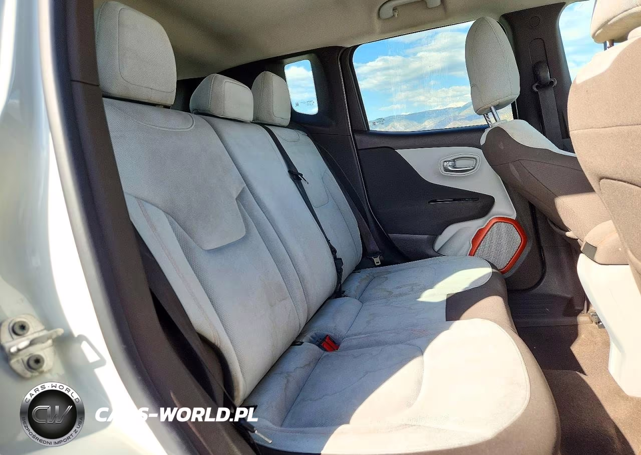 2017 Jeep Renegade Latitude VIN:ZACCJABB0HPE41230 - 11
