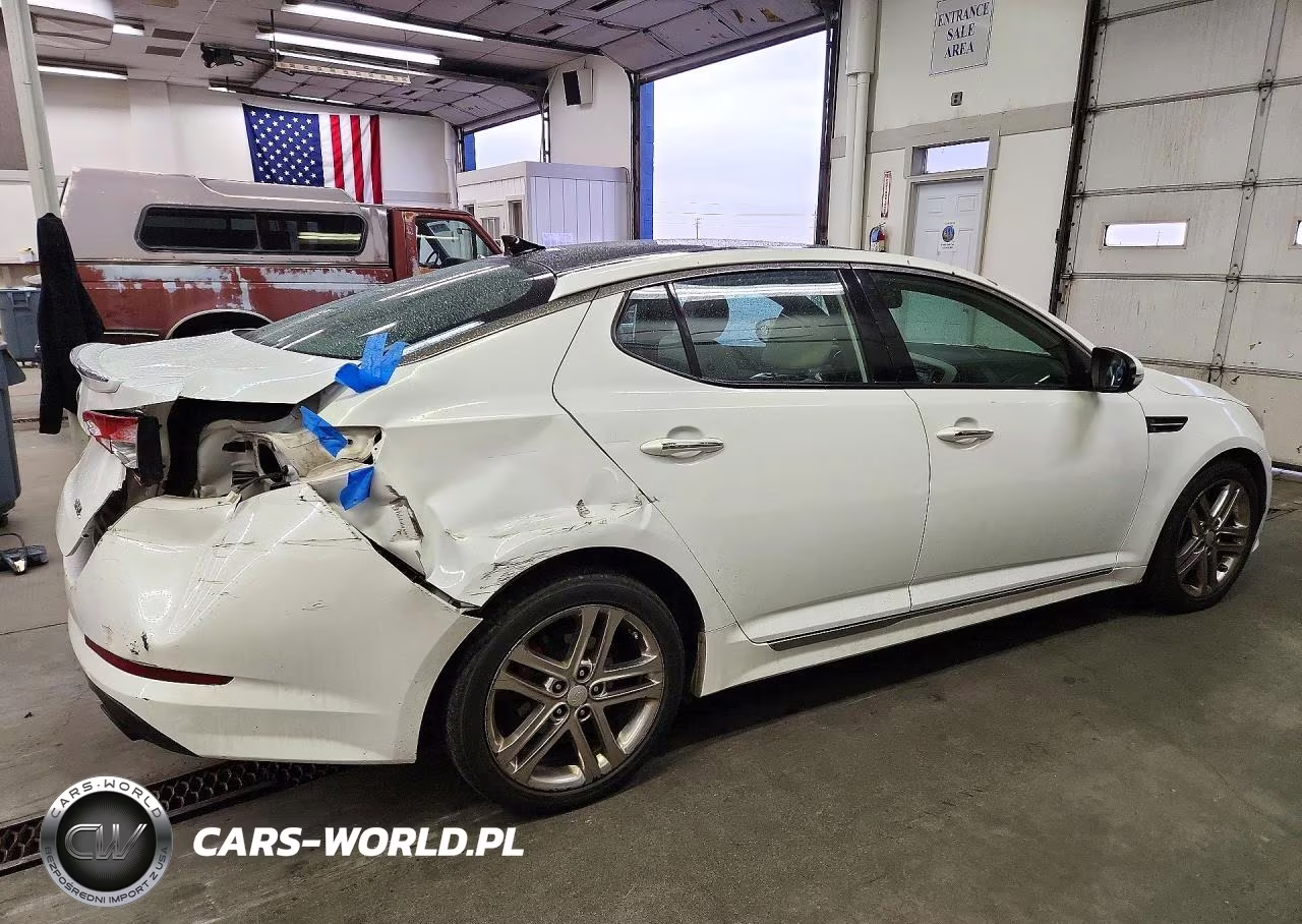 2013 Kia Optima Sx VIN:5XXGR4A67DG131980 - 3