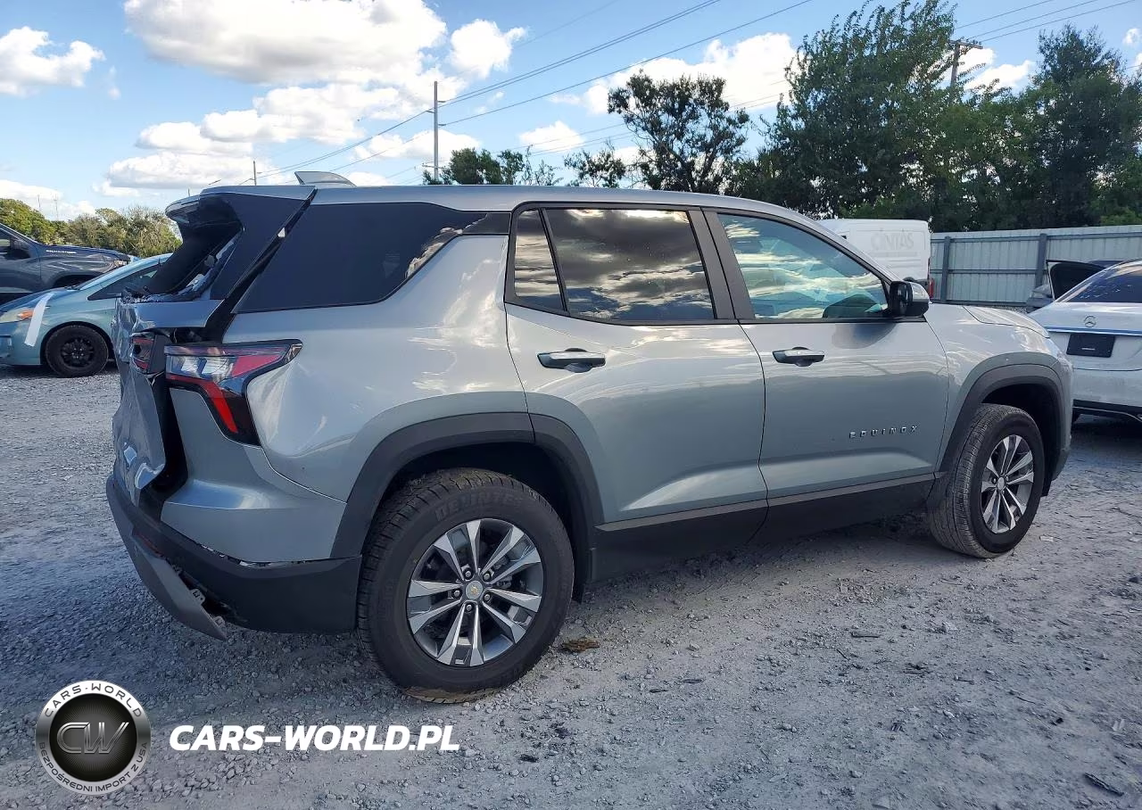 2026 Chevrolet Equinox Lt VIN:3GNAXHEG8TL224636 - 3