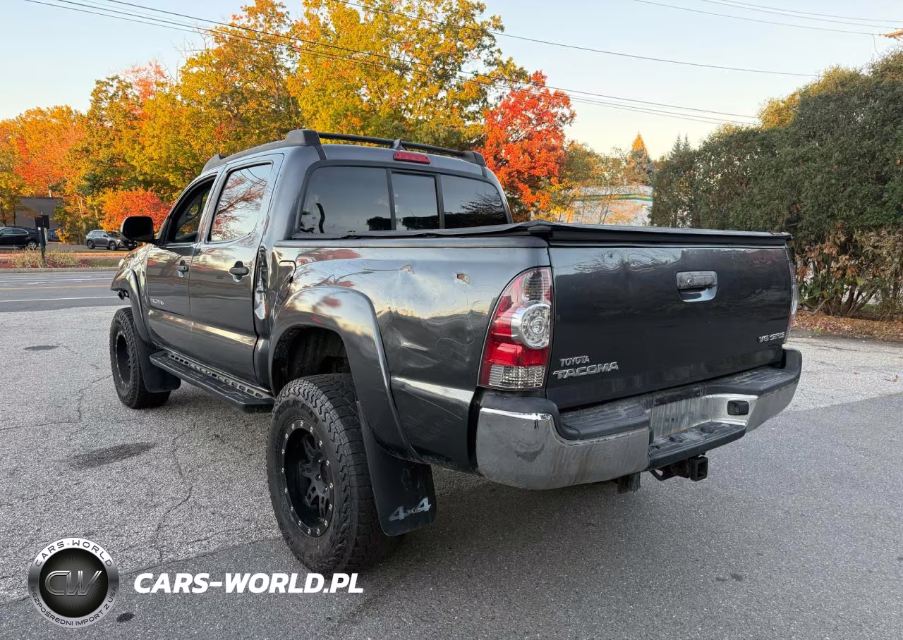 2015 Toyota Tacoma V6 VIN:3TMLU4EN3FM199466 - 3