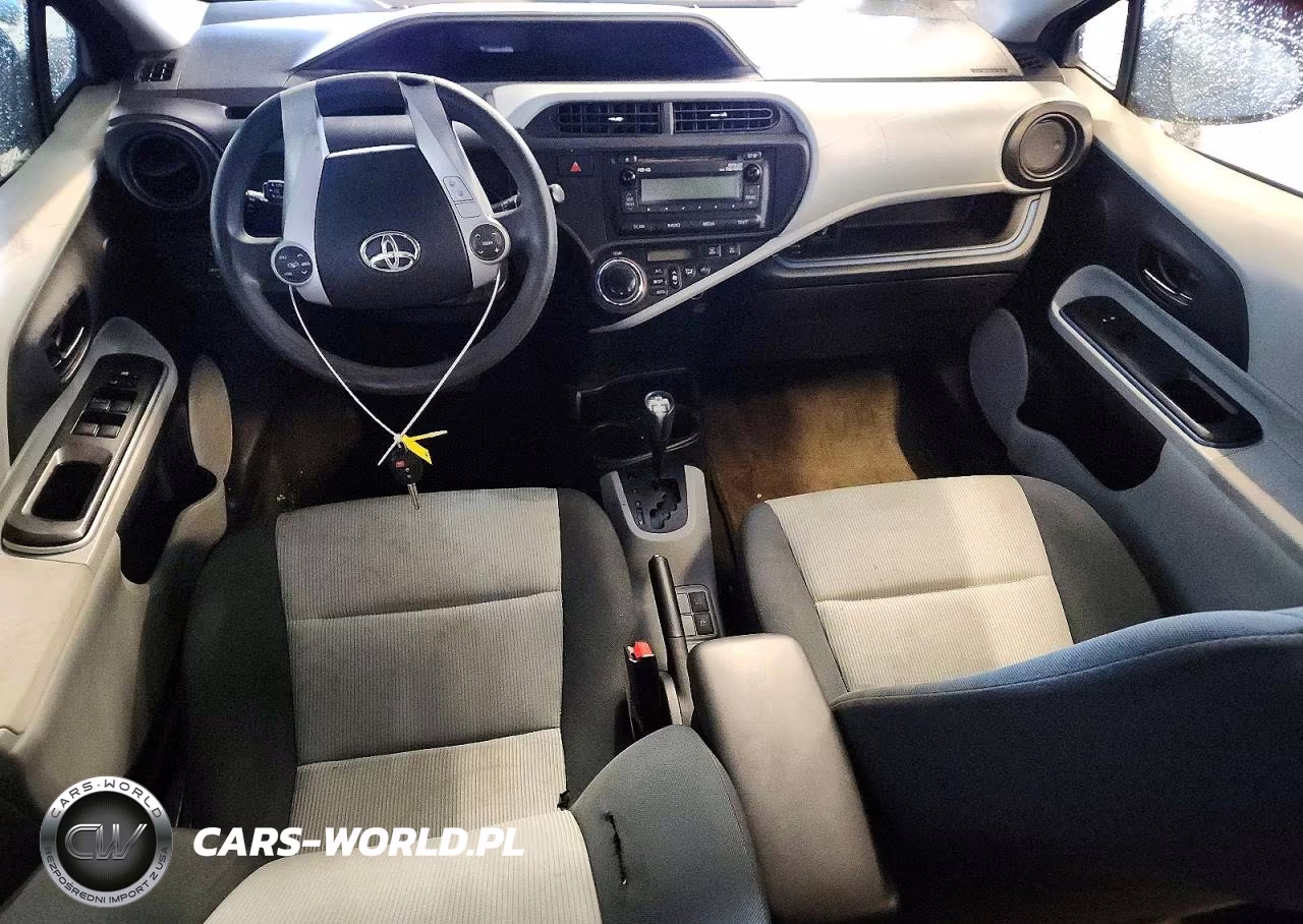 2012 Toyota Prius C VIN:JTDKDTB39C1017450 - 8